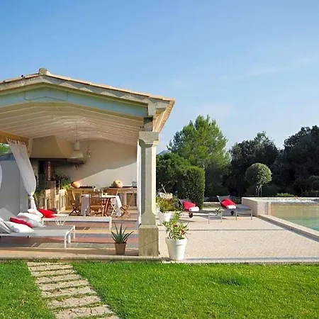 Sleeps 8 With Pool Air Con And Wifi Villa