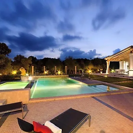 Sleeps 8 With Pool Air Con And Wifi Villa *