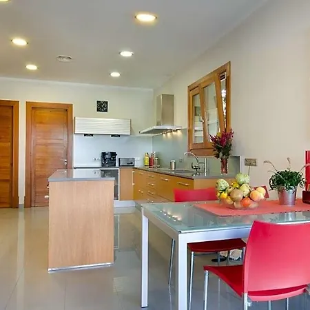 Sleeps 8 With Pool Air Con And Wifi Villa Pollenca